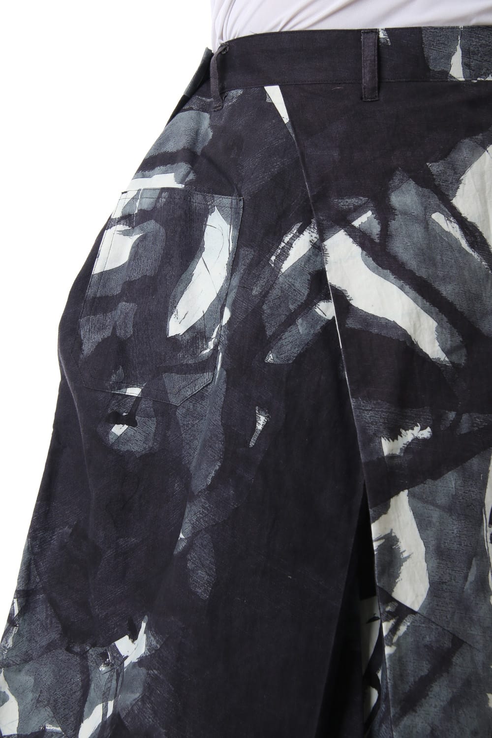 もう何も Right art Hakama Pants