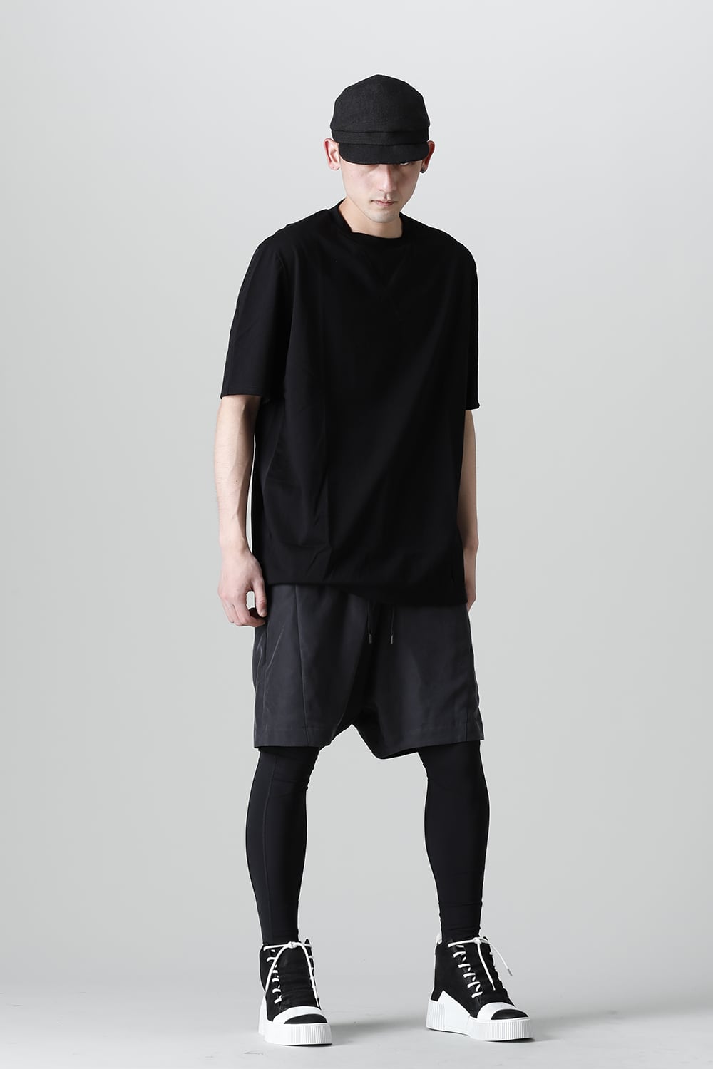 ショートパンツ レーヨン/ポリエステル ポプリン ブラック