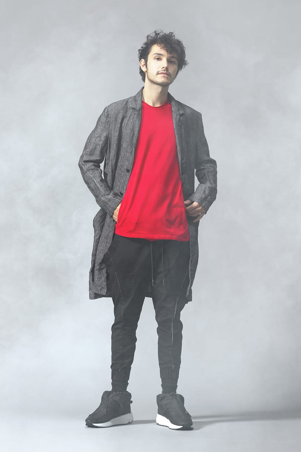 Revolution Solid Black