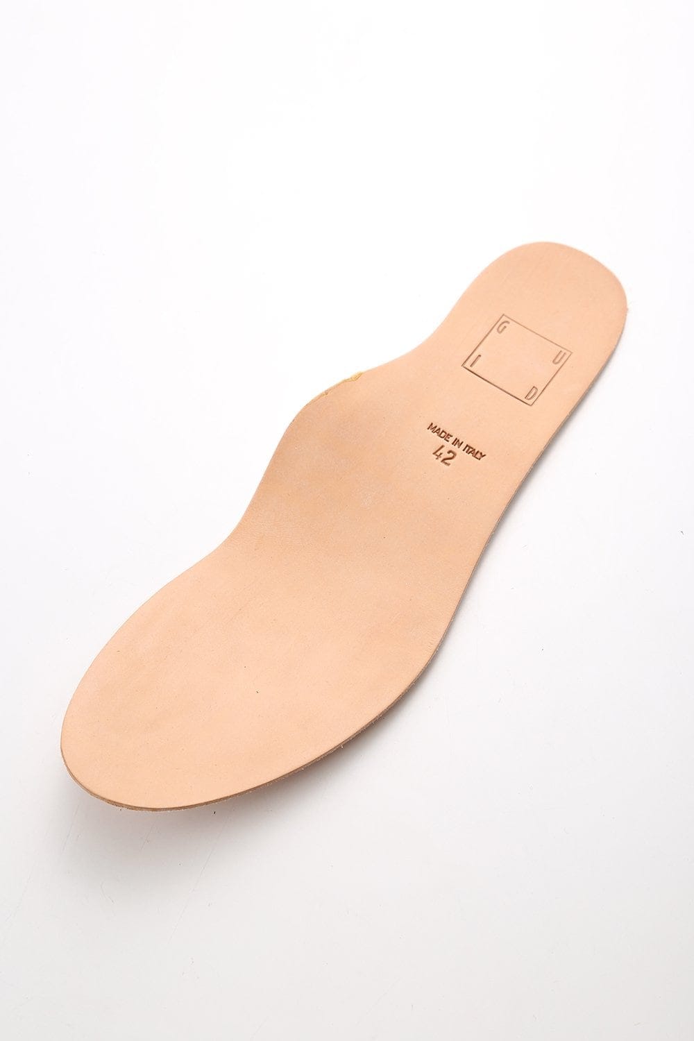 RN01 - front Zip Sneaker