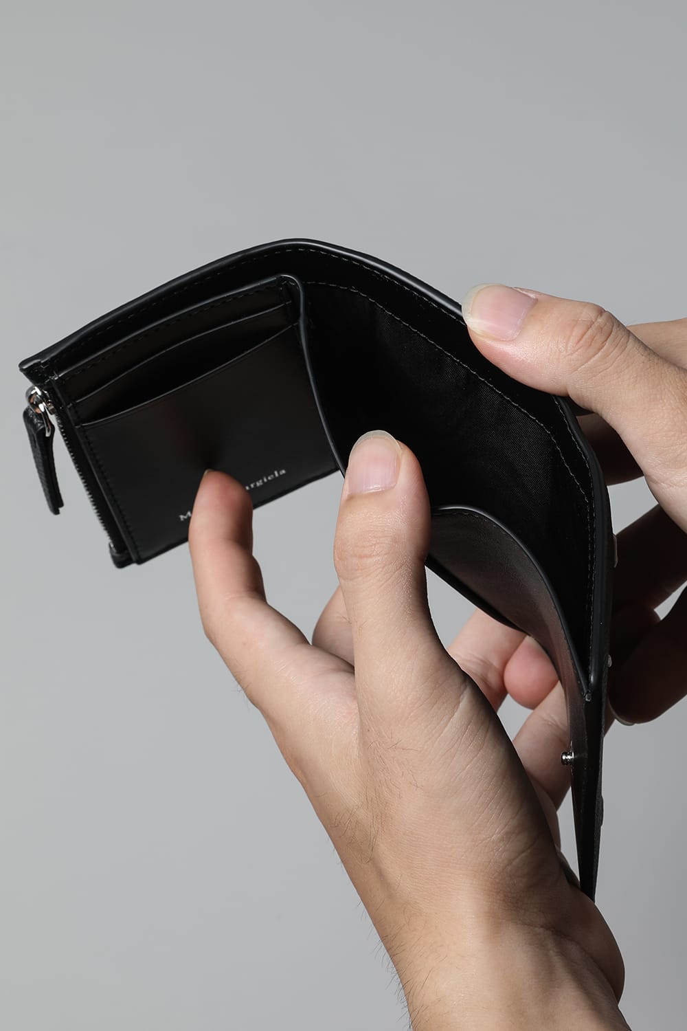 Zip Compact Tri Fold