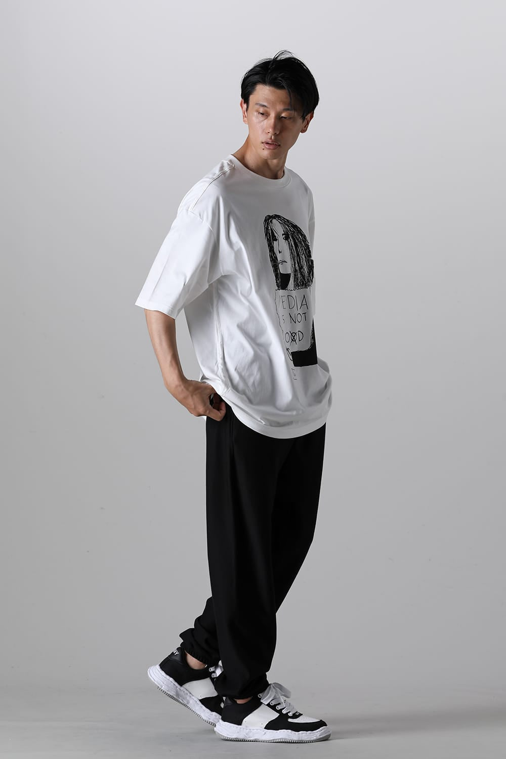 Oversized S/S Pocket tee (media is not go⨂d. type 1) White