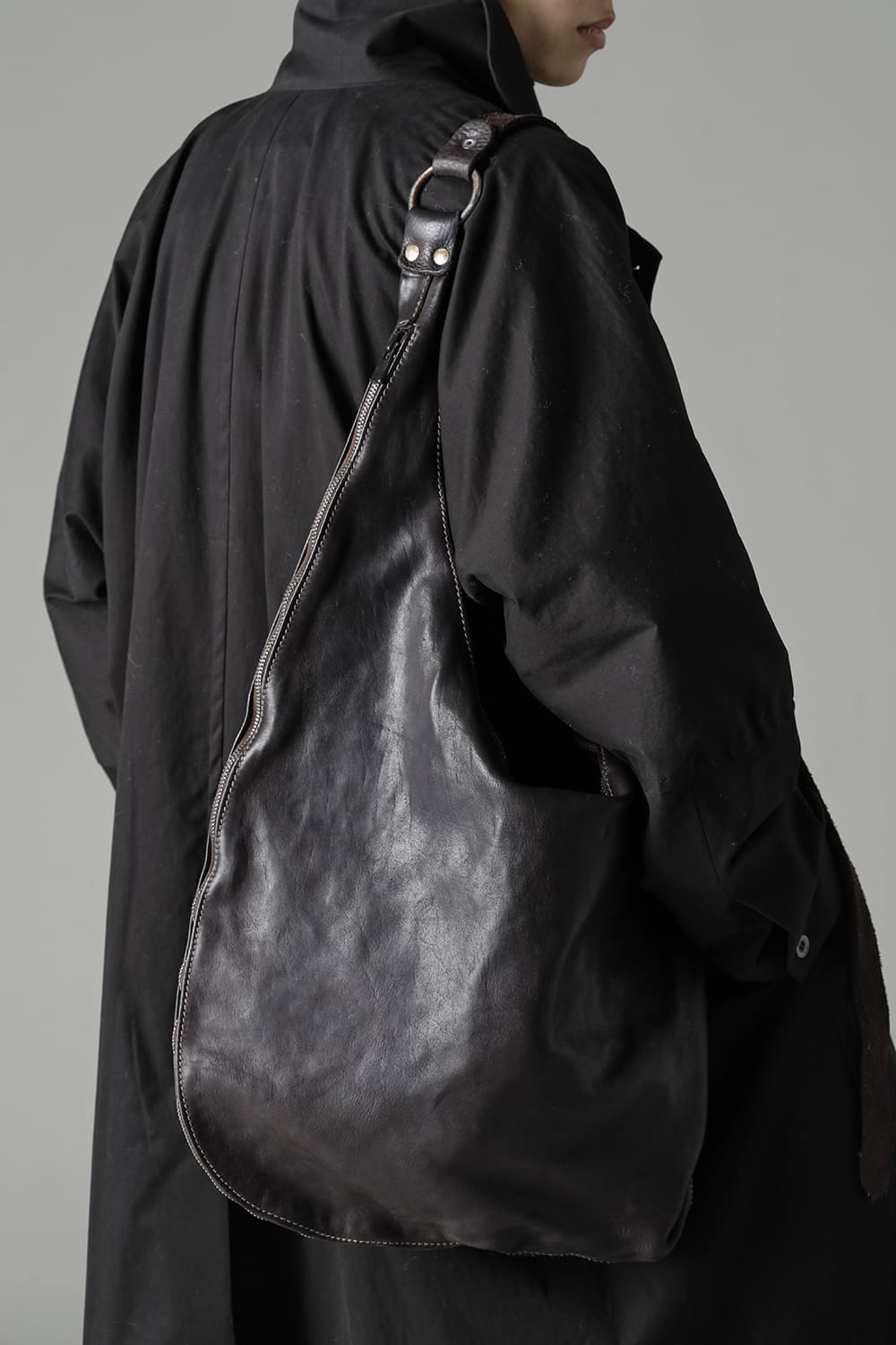 Round Zip Shoulder Bag Soft Horse Full Grain Leather-SZ01 CV60T