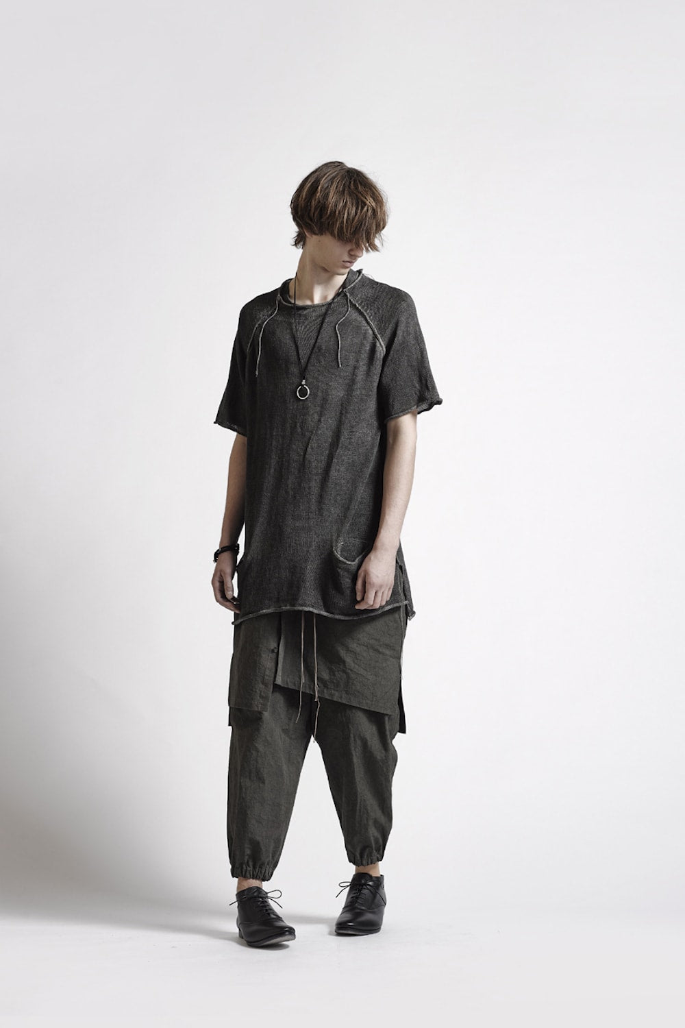 Hem Pocket Short Sleeve Knit Charcoal