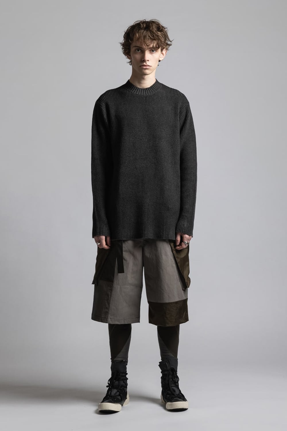 Pigment Spray Pullover Black