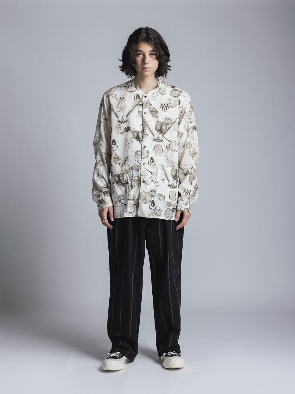SUZUKO MOMOYAMA Insects Print Band Collar Shirt Ivory