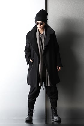 The Viridi-anne & JULIUS 20AW Highneck darktone style.