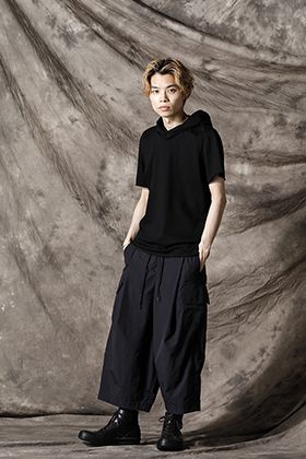 DEVOA(デヴォア) 21SS フーデッドショートスリーブスタイリング