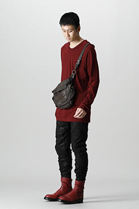 JULIUS 2021 -22 AW autumn coloring slim silhouette style.
