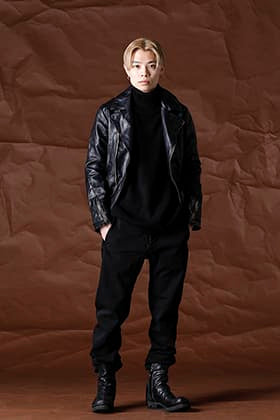 DEVOA(デヴォア) 21-22AW カーフレザー ダブルライダースジャケット "ダークブルー" スタイル