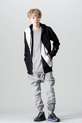 11 BY BORIS BIDJAN SABERI 22SS フーディースタイル