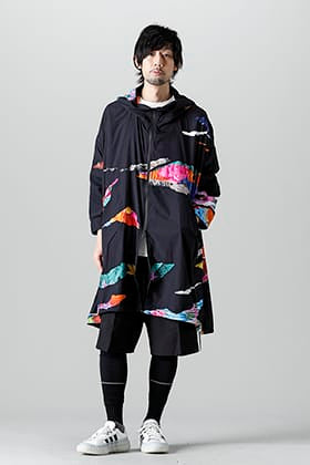 This "Floral Print Anorak Parka" style will look great in the Y-3 rainy season!