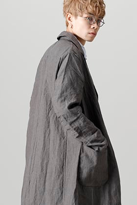 Bergfabel 22SS: Walking Coat Style