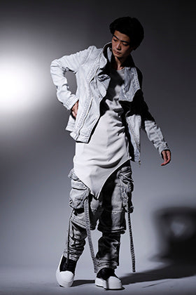 JULIUS 2022-23AW Stretch denim plaster-colored style