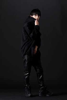 The R 2022-23AW ブラックカラー 秋スタイリング