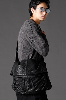 The Viridi-anne 2022-23AW Minimal Daily use Black Style.