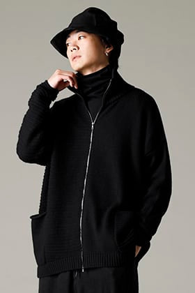 DEVOA22-23AW:メリノウール ハイネックニット スタイル