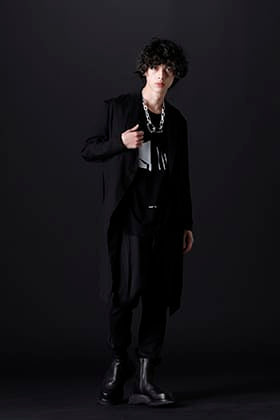 JULIUS Season Mix All Black Jacket Styling
