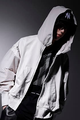 JULIUS 2023PS モノトーンカラー 春のストリートスタイル