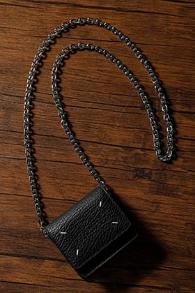 Maison Margiela スモール チェーン ウォレット詳細紹介！