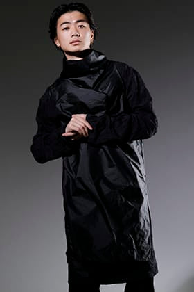 JULIUS 2023SS Black Color Layered Styling