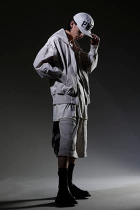 JULIUS 2023SS Plaster Color Sweat Styling