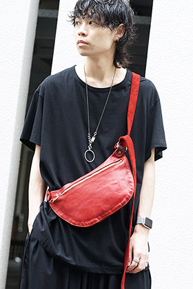 Yohji Yamamoto - ヨウジヤマモト 19-20AW Style accented with accessories