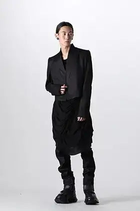 JULIUS 2024SS Stand collar prismatic tailored jacket Styling