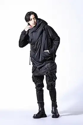 Styling of JULIUS 2024PS Hooded Blouson