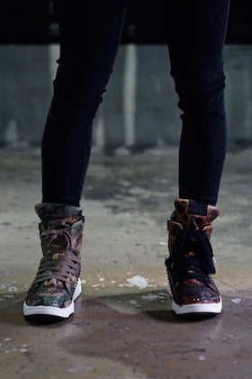 DIET BUTCHER SLIM SKIN  "LIMITED SNEAKER ORDER EVENT"