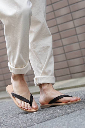 PETROSOLAUM Leather Sandals Style