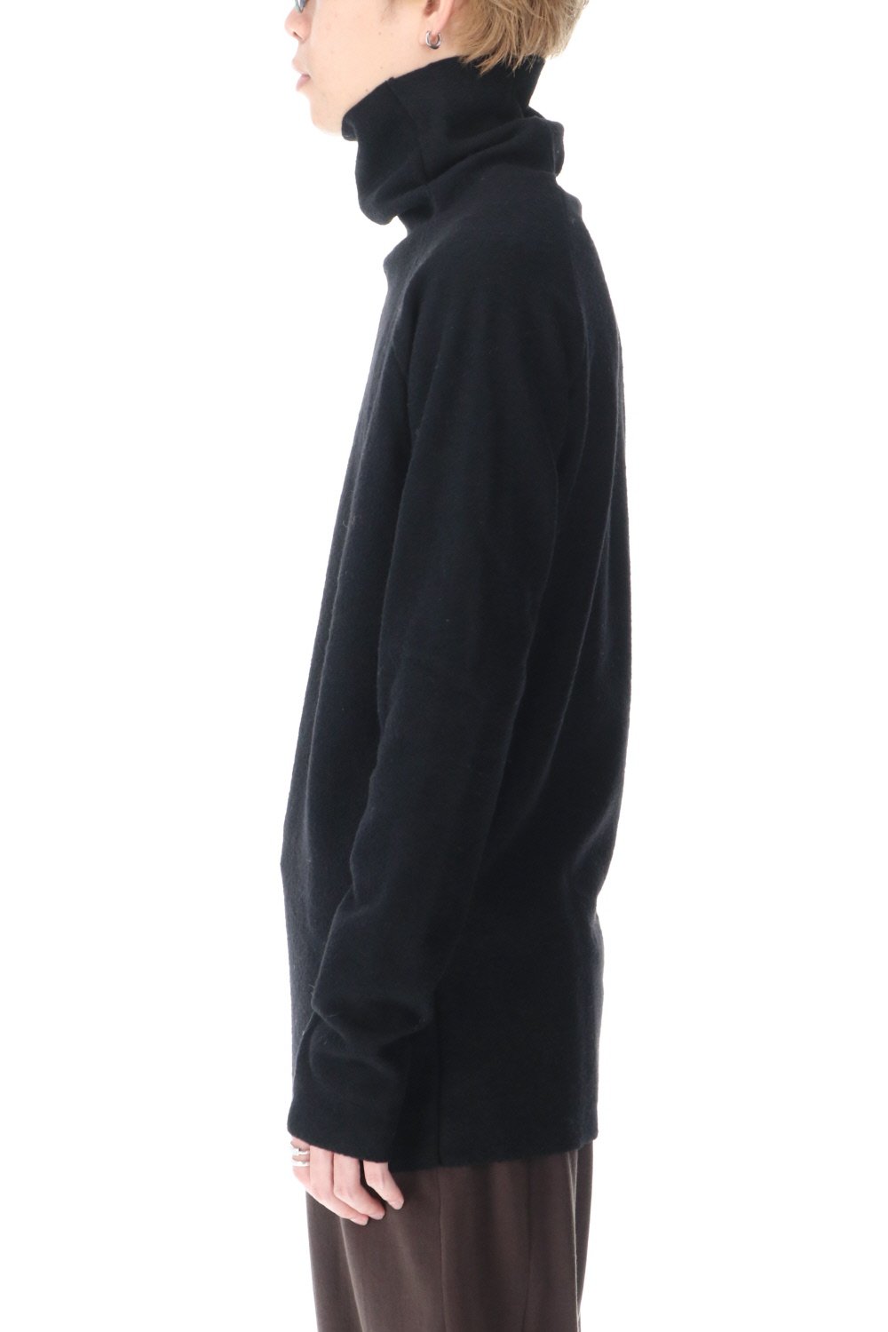 Boucle Bottle Neck Knit Black