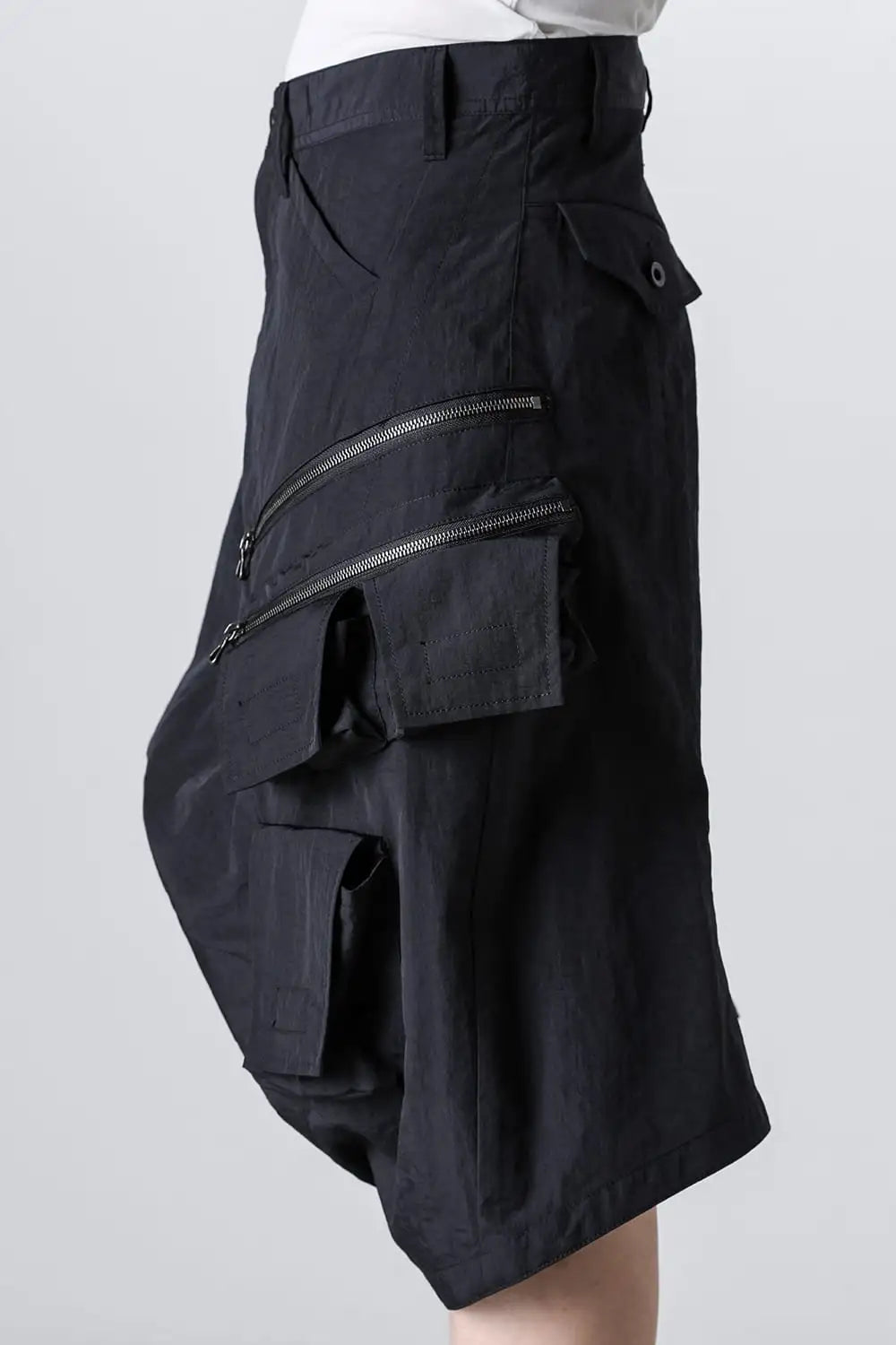 Nylon High Count Taffta Cargo Short Pants