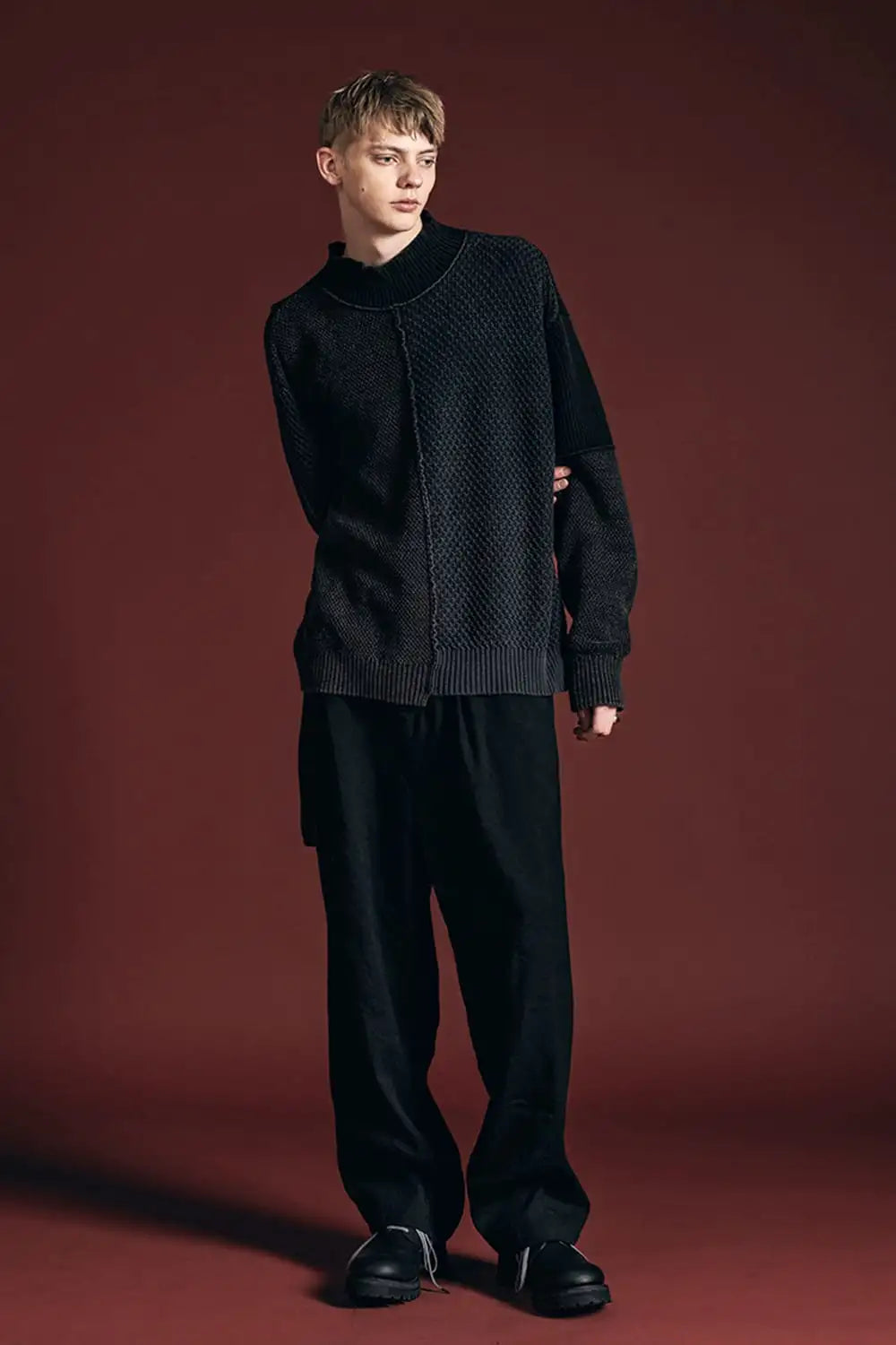 Fading Fragment Sweater Dark Gray