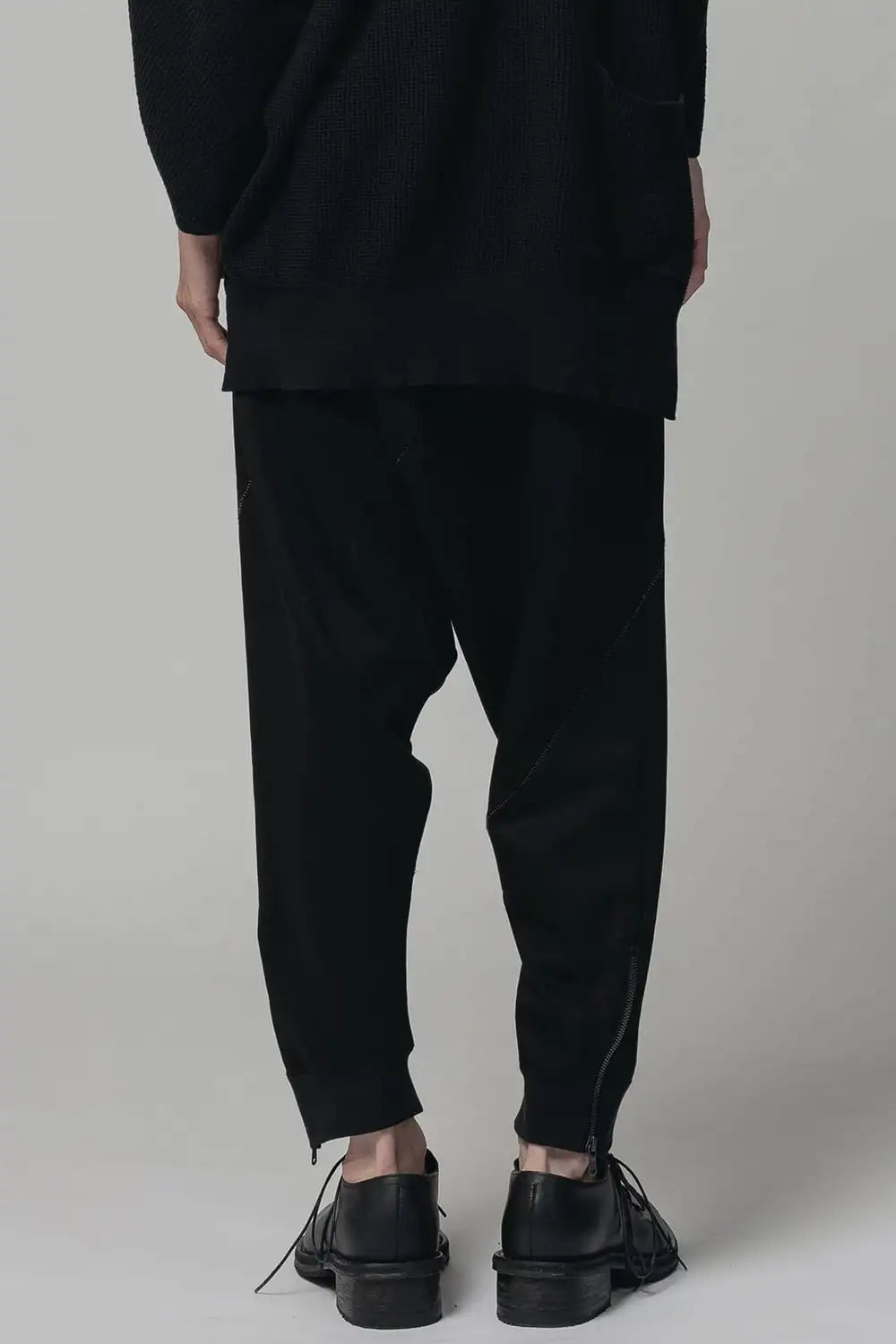 Sweat Drop-Crotch Pants  Black