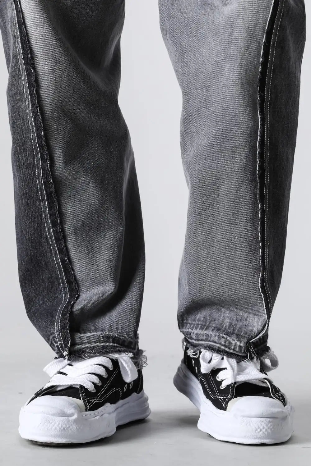 HANK Original sole Toe cap sneaker LOW canvas Black