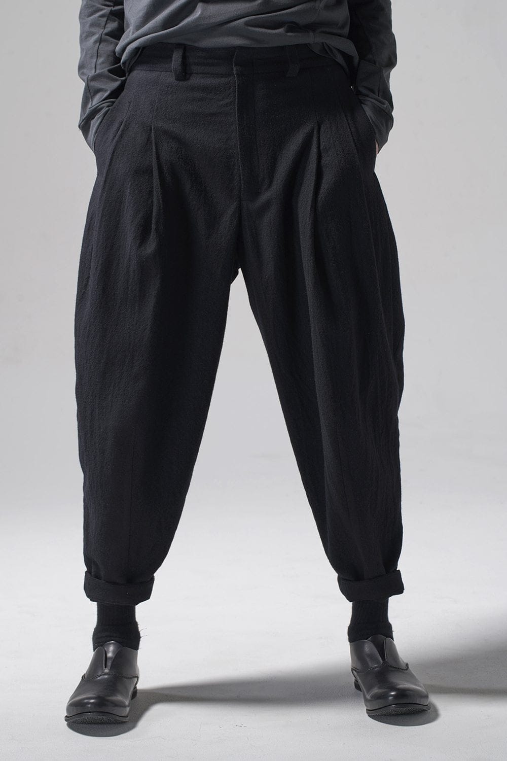 Cropped pants Virgin wool
