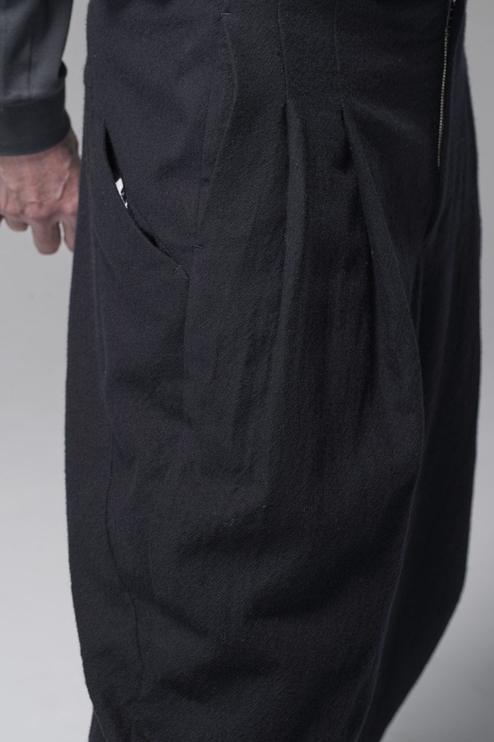 Cropped pants Virgin wool