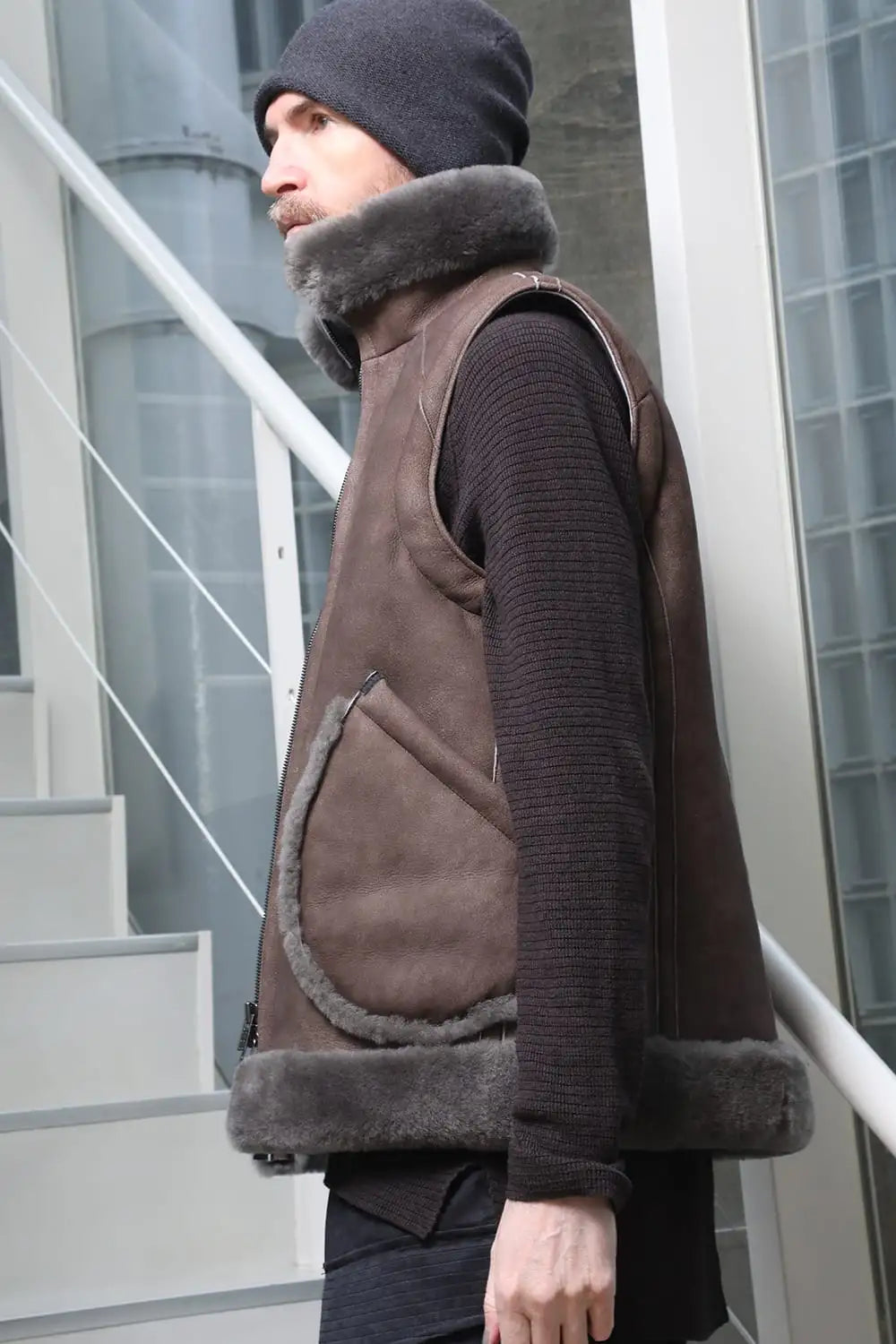 ハイネックベスト シープスキン ワームグレイ