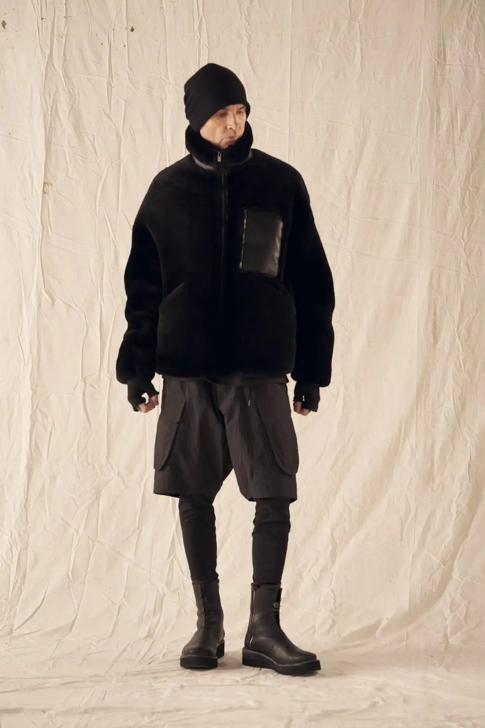 FASCINATE_THE R Limited Mouton Jacket Black