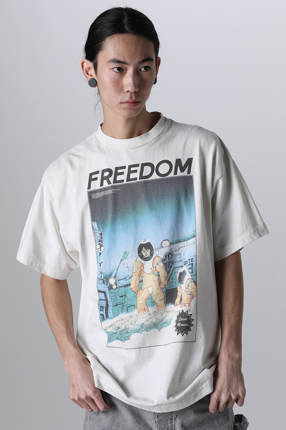 FREEDOM × SAINT Mxxxxxx ASTRO Short sleeve T-shirt