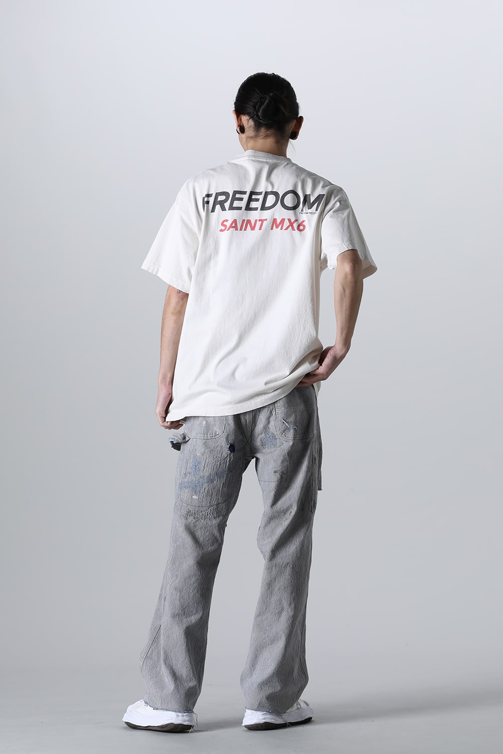 FREEDOM × SAINT Mxxxxxx ASTRO Short sleeve T-shirt