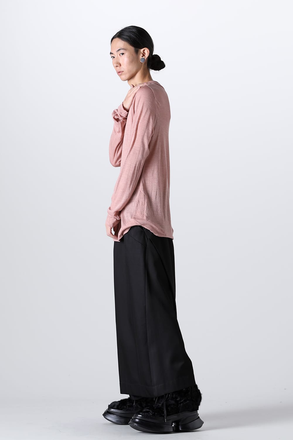 Edge Seamed Off-neck Cutsewn Pink