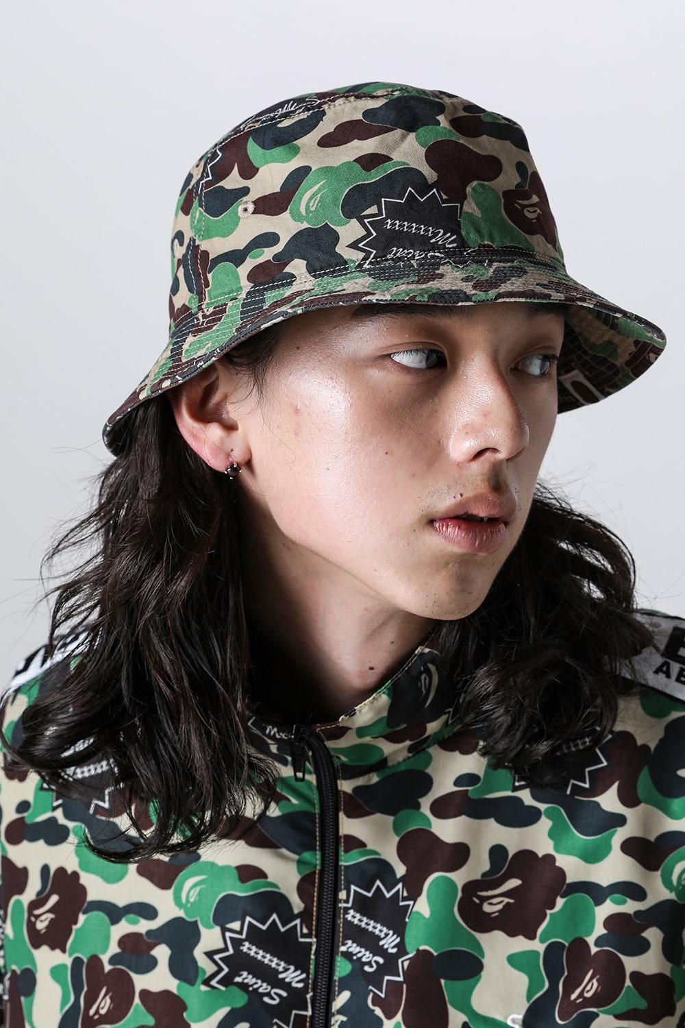 A BATHING APE® × SAINT Mxxxxxx Bucket Hat