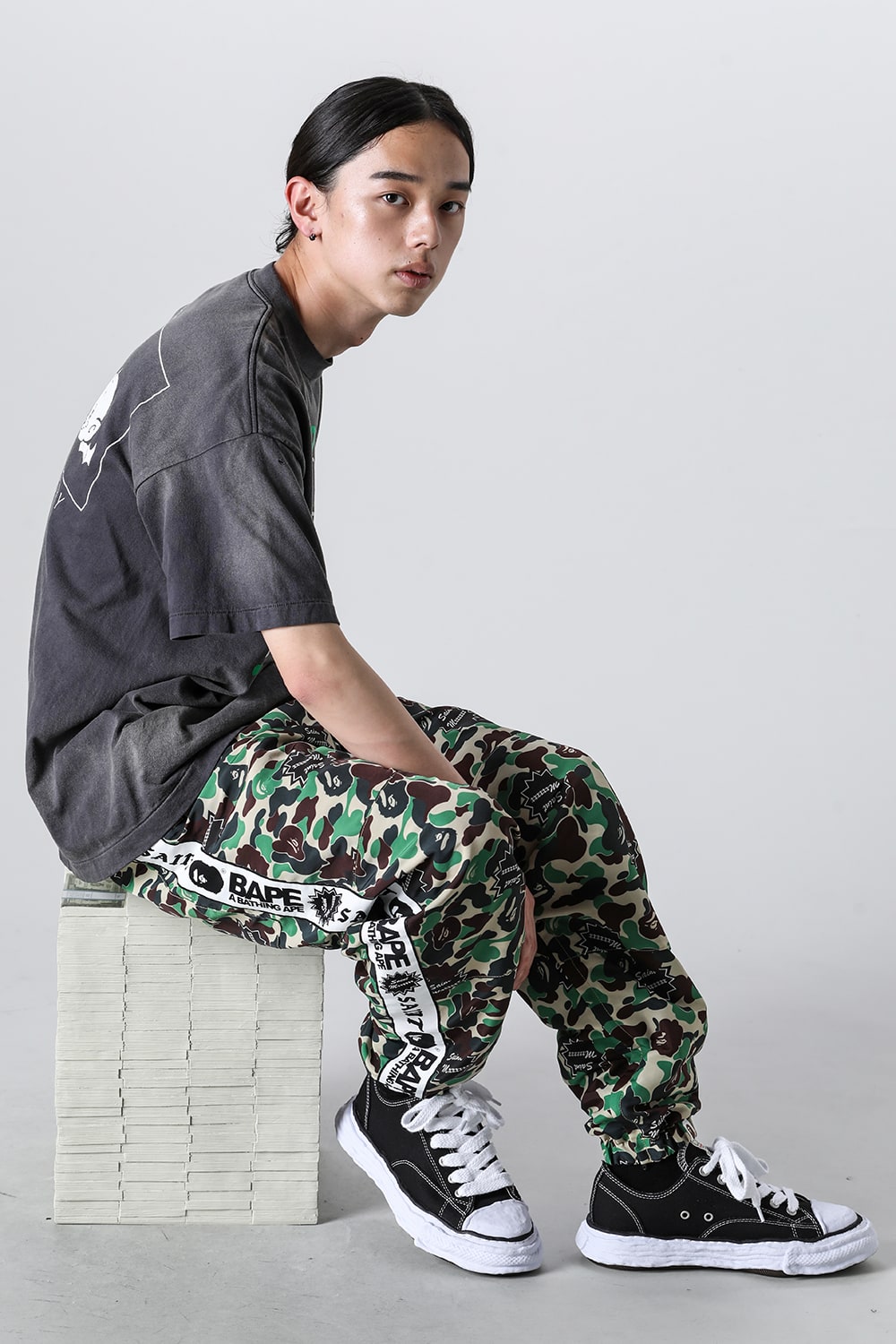 KOSUKE KAWAMURA × SAINT Mxxxxxx $ Stool