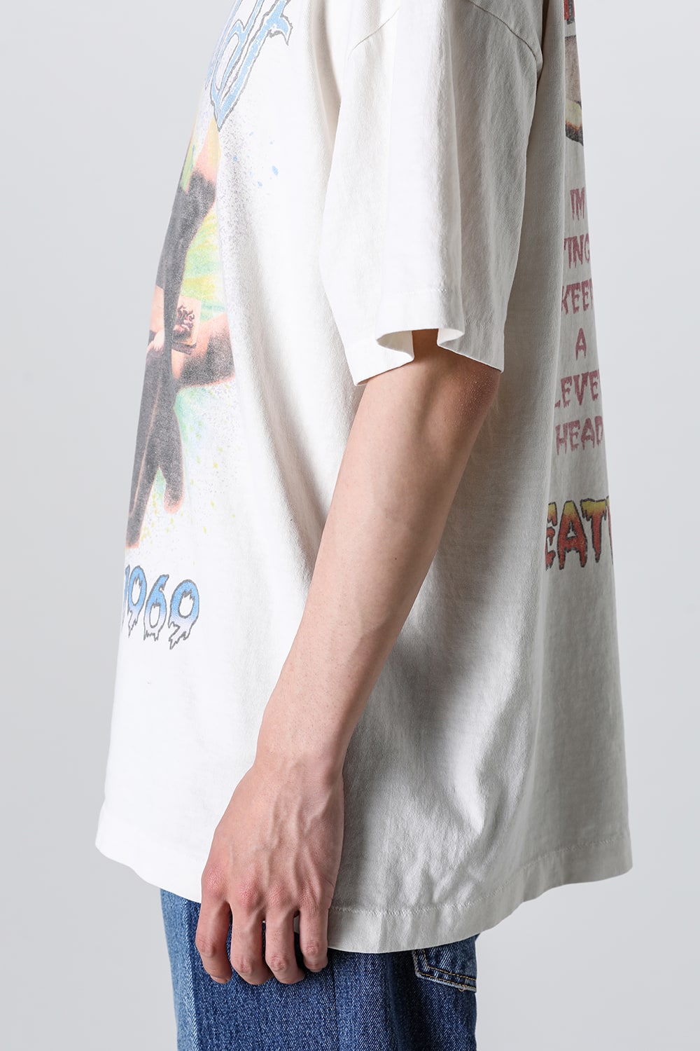 SAINT WAR Short sleeve T-shirt