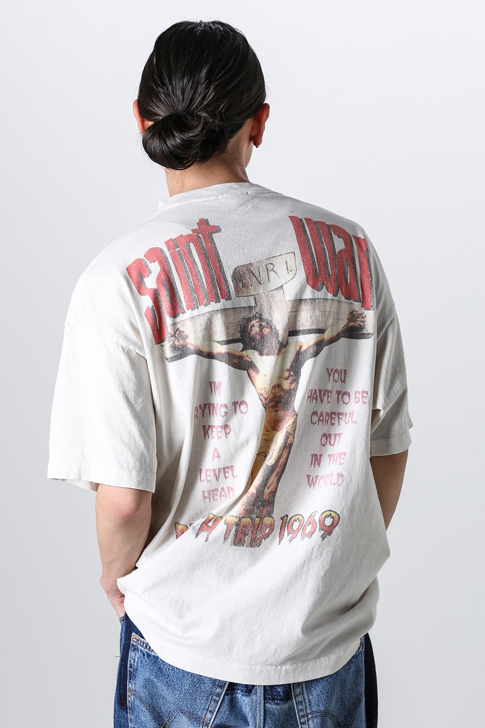 SAINT WAR Short sleeve T-shirt