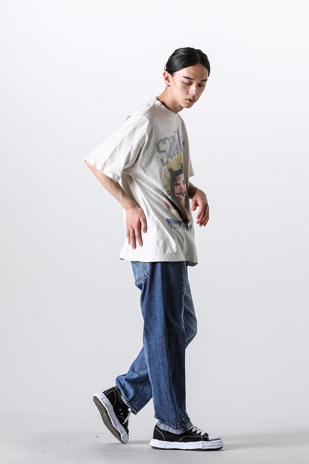 SAINT WAR Short sleeve T-shirt