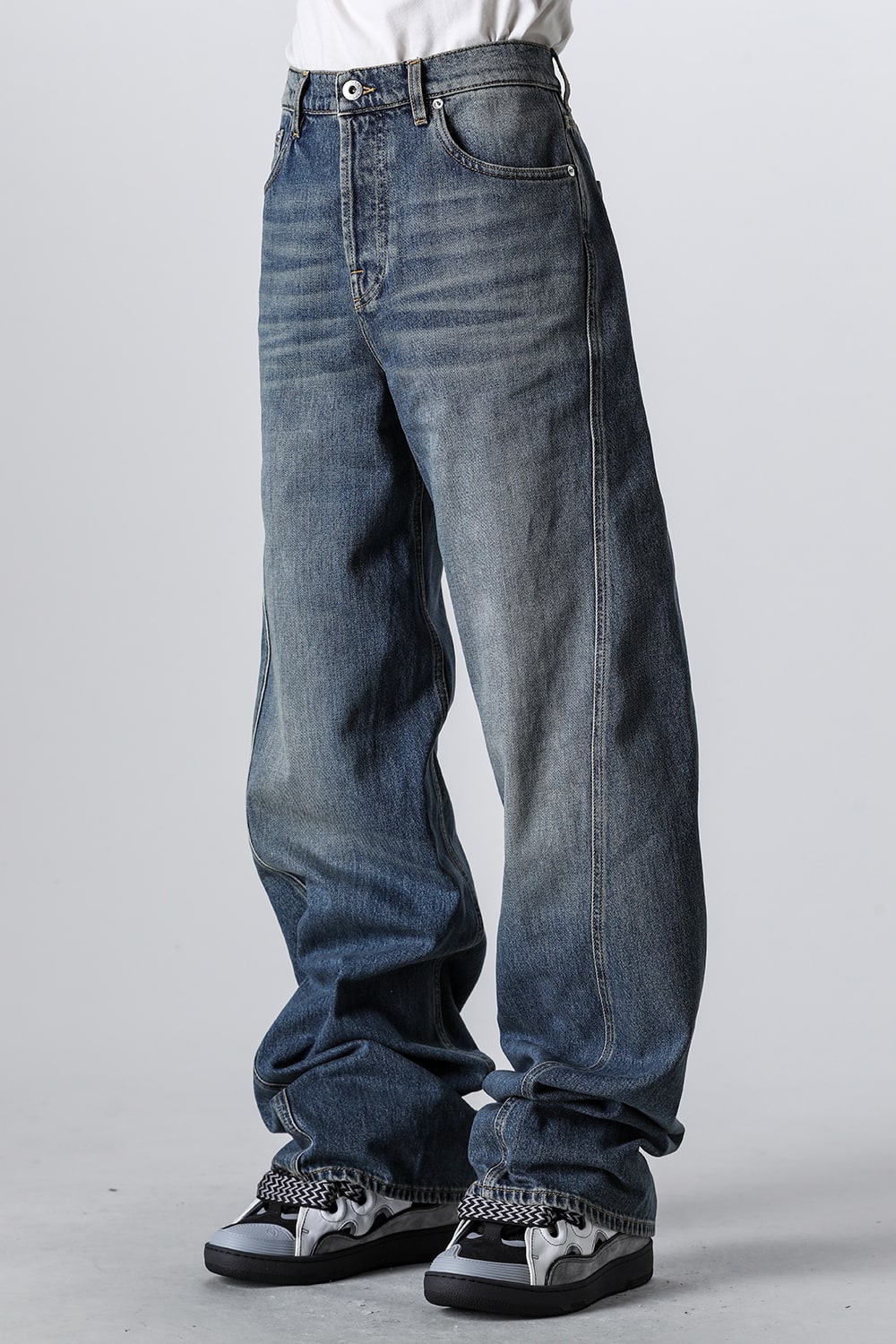 Baggy Twisted Denim Pants