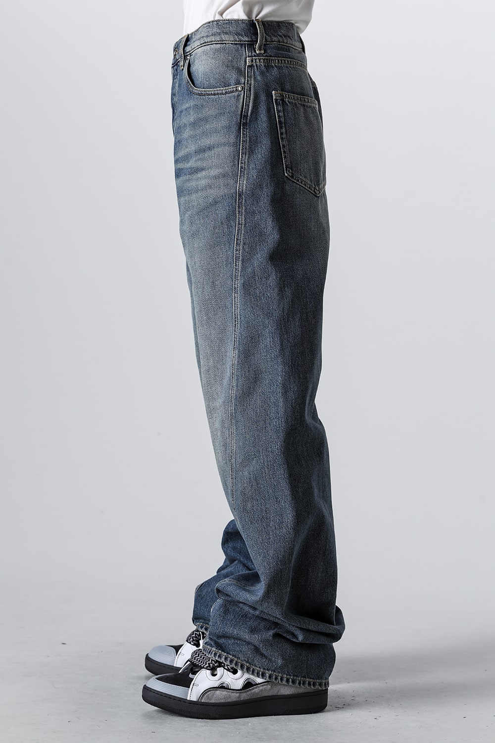 Baggy Twisted Denim Pants